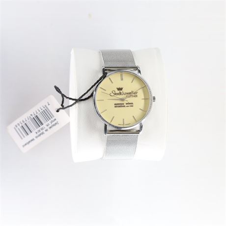 Uhr 36mm  / Ex-VK: 139,- € / 105-JWG