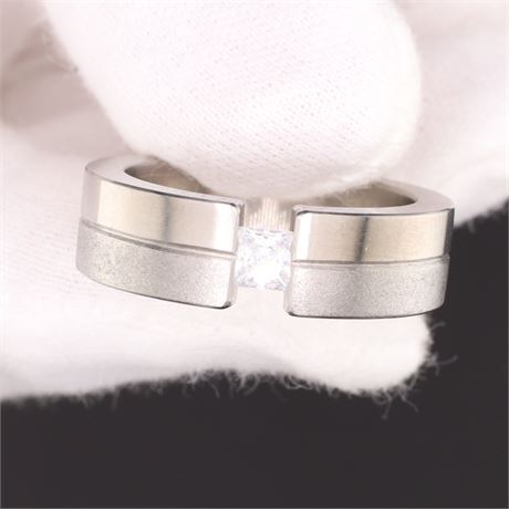 Ring synth. Stein / W63 / (Edel)Stahl / Ex-VK: 69,- € / 784-JWG
