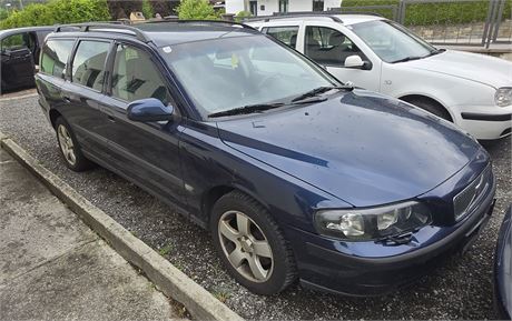 Volvo V70 D5 AWD Geatronic - ID: 002-BEK