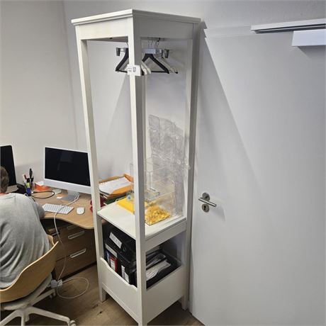 Garderobe Holz - ID: 90-TMP