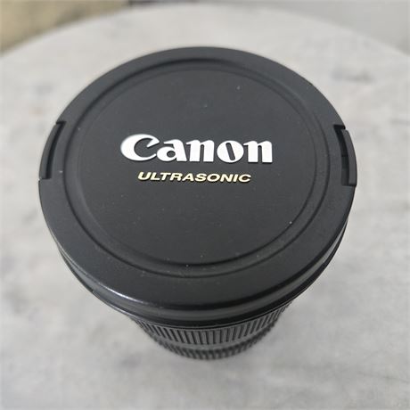 Canon Zoom Lens EF 24-70mm 1:2.8 L II USM - ID: 225-LSV