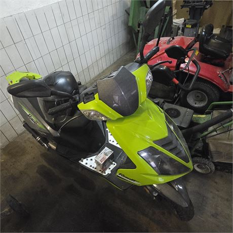 EXPLORER Race GT50 Moped Scooter - ID: 6-AA