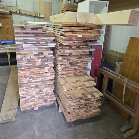 Ca. 330m² Zirben 1 - Schichtplatte aus heimischer Produktion - ID: 401-LSV