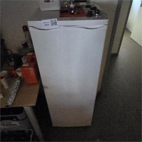 Kühlschrank - ID: 69-STM