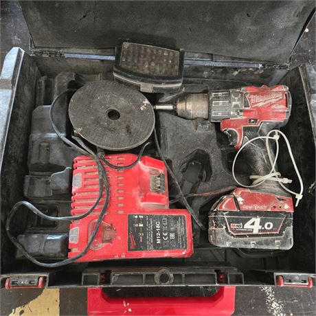 Milwaukee Akkuschrauber - ID: 240-STM