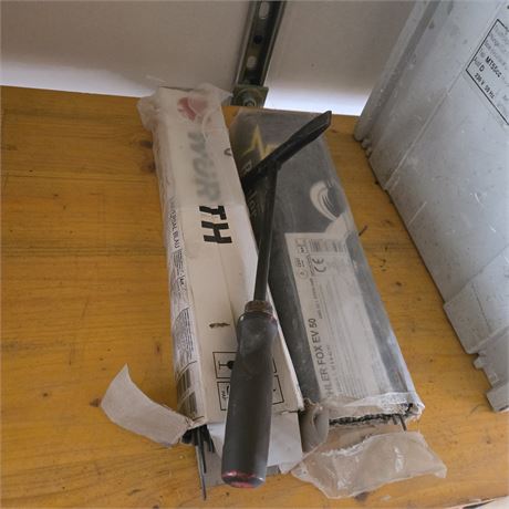 Posten Elektroden & Schlackehammer - ID: 167-STM
