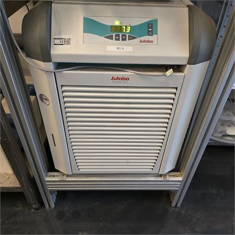 JULABO Umlauf-Kälteaggregat FLW1703 (wassergekühlt, 1 kW)