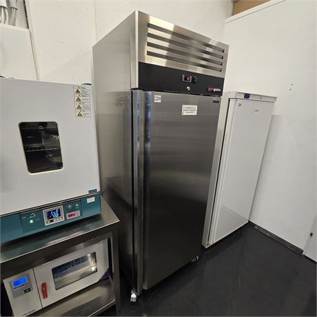 GGM Gastro Edelstahl-Kühlschrank ECO 600 Liter, 1-türig