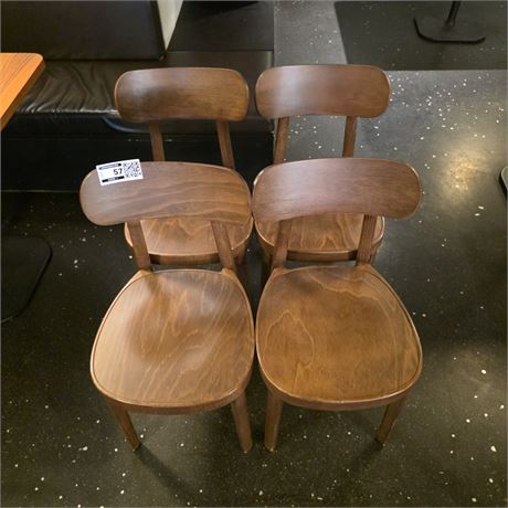 Thonet Stühle Modell 20 aus Nussbaumholz - ID: 57-LLG