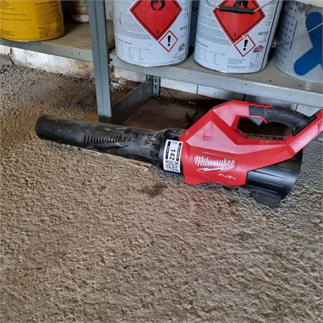 Milwaukee M18 FBLG-3 Laubgebläse - ID: 142-REB