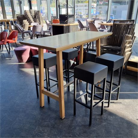 Stehtisch + 4 Barhocker, Holzdekor hell, schwarze Hocker - ID: 12-PPA
