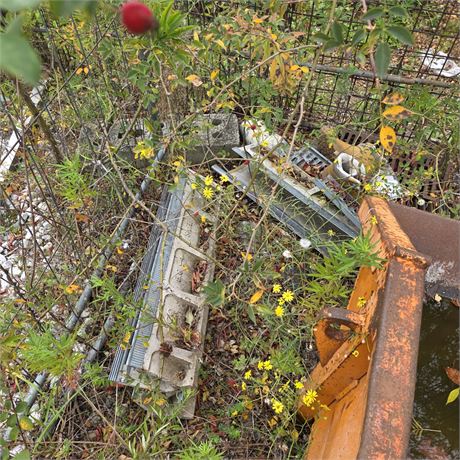 5 Entwässerungsrinnen (Rigole) mit Gitterrosten, divers - ID: 674-REB