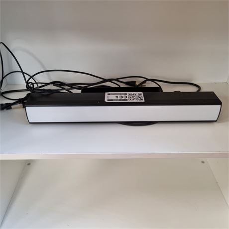 Eurolite DMX-Leuchte mit länglichem Gehäuse - ID: 133-RTS