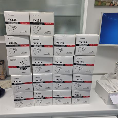 18 Pkg. Eexilinherent YX135 FFP2-Masken + Mundspatel - ID: 262-ZUP